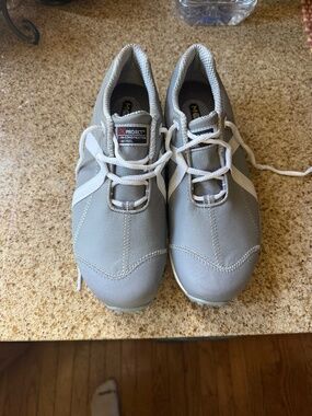 FootJoy cleated golf shoes